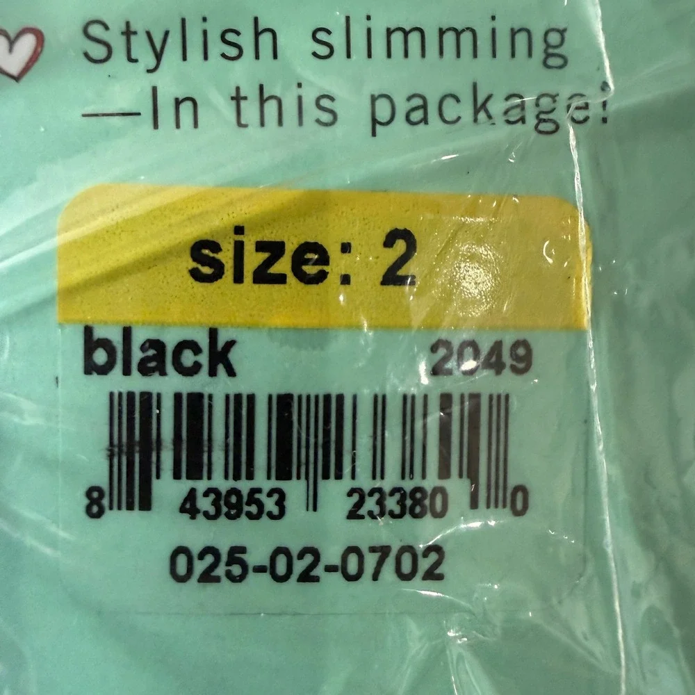 NWT Assets by Sara Blakely Women's Size 2 Black Textured Wishbone Shaping Tights